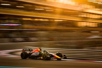 F1 LIVE. Max Verstappen dik tevreden na “probleemloze” training: “Dat is wat we graag zien”
 - Ricciardo reservecoureur bij Red Bull