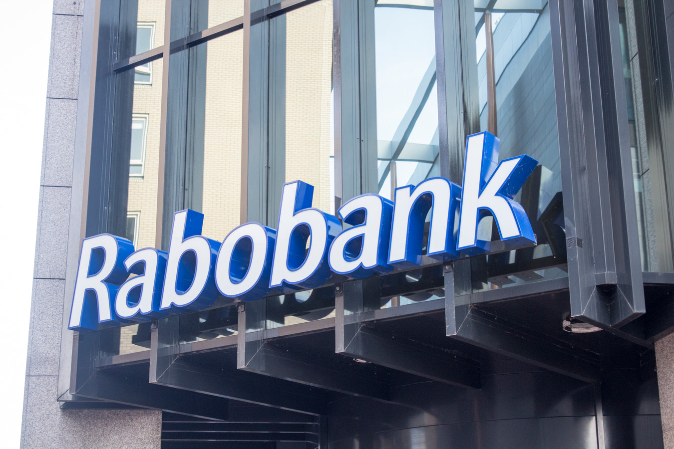 Rabobank Geen negatieve rente meer over saldo boven 100.000 euro