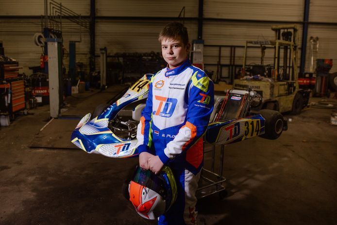 Actie Ontwarren Boodschapper Bart (15) wordt de nieuwe Max Verstappen genoemd, maar komt net als Lewis  Hamilton 'vanaf nul' | Brabant | bd.nl