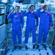 Astronauten Chinees ruimtestation maken eerste ruimtewandeling