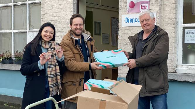 Jonge ondernemer geeft meer dan 1.600 shampoobars ter waarde van 15.000 euro aan Gentse armoede-organisaties