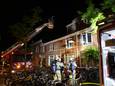 In een woning aan de Lombokstraat in Utrecht brak dinsdagavond een felle zolderbrand uit.