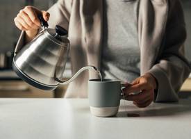 Is losse thee goedkoper dan theezakjes?