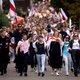 Tienduizenden betogers in Minsk: ‘Fijne verjaardag, jij rat’