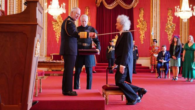 Le guitariste de Queen Brian May a été anobli par le roi Charles III
