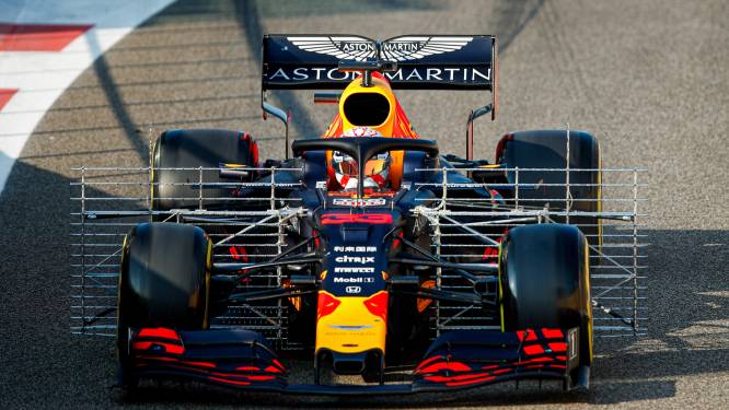 Gespot! Formule 1-bolides scheuren door havengebied