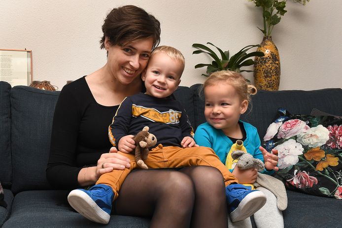 Anke Verweijen met zoon Timo en dochter Robin.