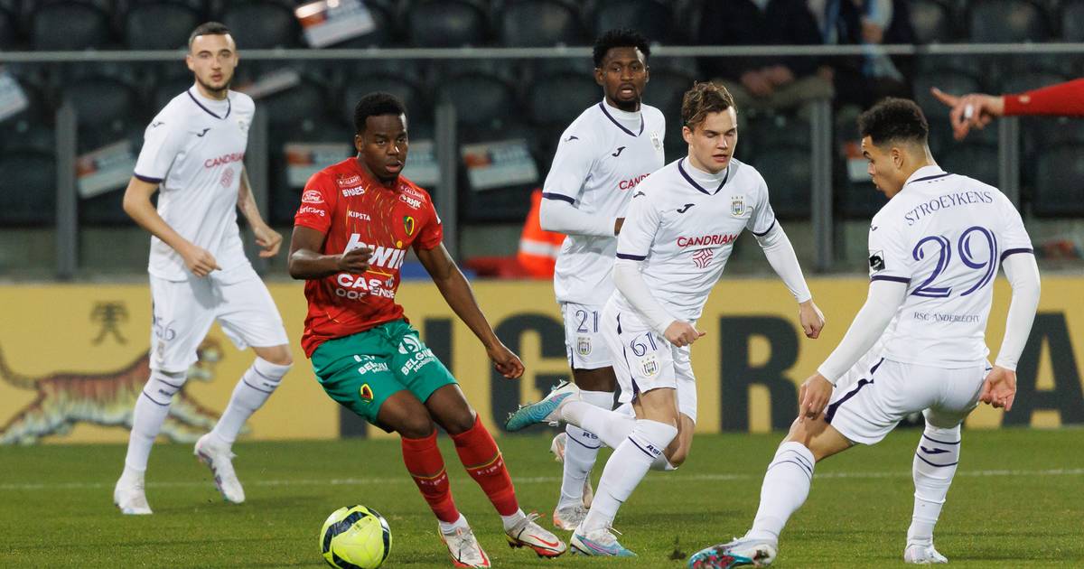 LIVE: Anderlecht ouvre le score contre le cours du jeu (0-1)