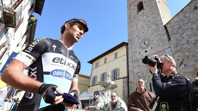 Cavendish, Kwiatkowski en Stybar beschermd bij Etixx-Quick ...
