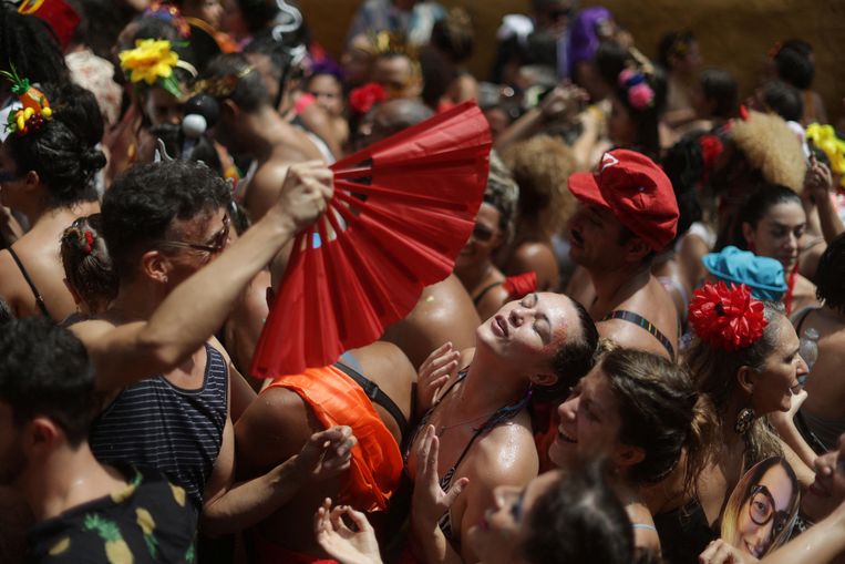 The harmonious street carnival draws far more crowds than Rio’s samba schools are known for
