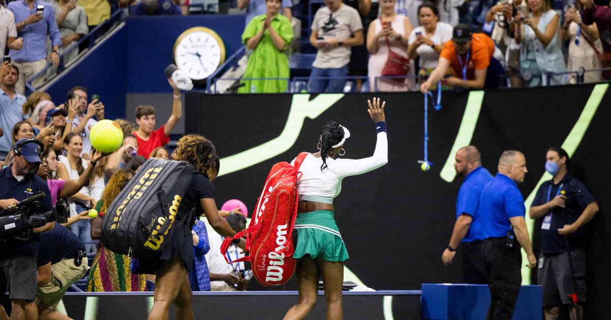 Lucie Hradecka verontschuldigt zich bij fans voor zege op Serena en Venus Williams: 'Het spijt me' -