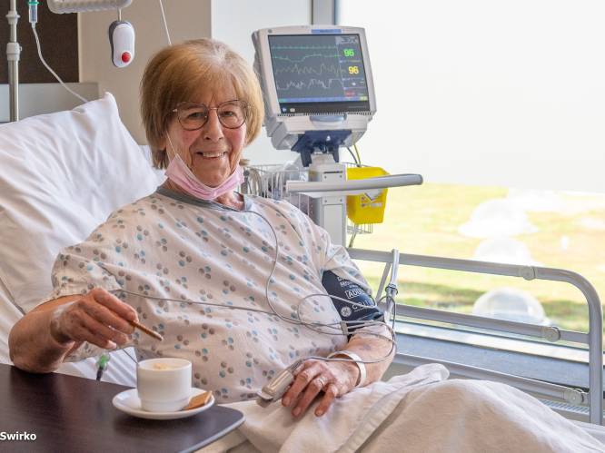 Primeur in OLV-ziekenhuis: Astrid (84) eerste in Benelux die stent krijgt via superprecieze robotarm