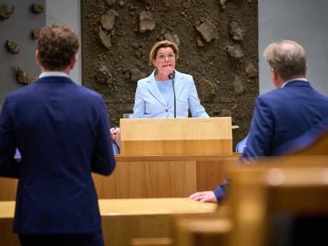 Felle clash tussen Kamer en kabinet over besteding stikstofmiljarden: ‘Ik ga ervan huilen’