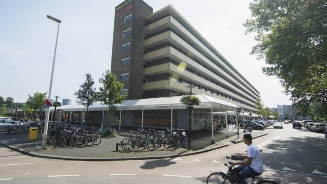 Bewoners zijn intimiderende ‘drugsprinsen’ in dure auto's spuugzat: ‘Vrouwen durven niet via voordeur’