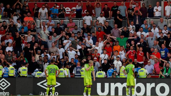 Fans Manchester United niet zomaar voorstander nieuwe eigenaar: ‘Hij moet investeren in spelers’