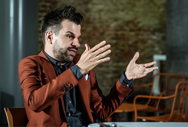 Stijn Baert: 'Men doet soms alsof economen verslaafd zijn aan economische groei. Maar groei is onze beste garantie om groene investeringen te kunnen doen.' Beeld 