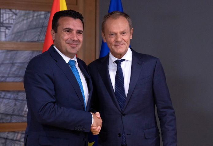 Zoran Zaev naast Donald Tusk.