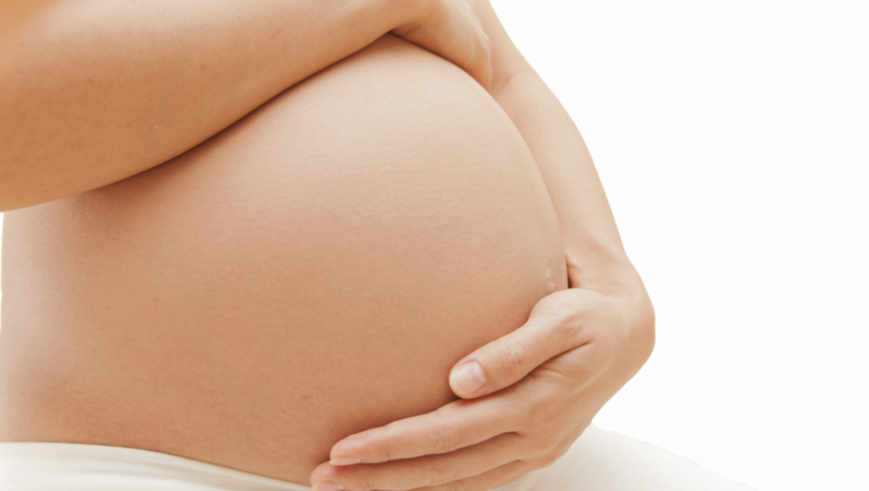 Veel vrouwen die een keizersnede hebben ondergaan, blijven daarna last houden van bloedingen. Het gaat om ongeveer 20 procent. Beeld thinkstock