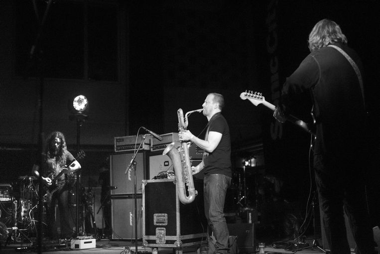 Stephen O’Malley + Mats Gustafsson + Thurston Moore op Sonic City Beeld Alex Vanhee
