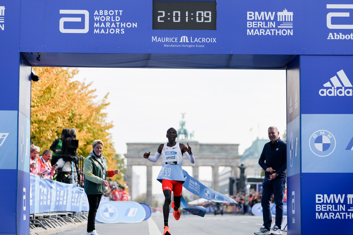 portret-eliud-kipchoge-de-beste-marathonloper-aller-tijden-er-zijn