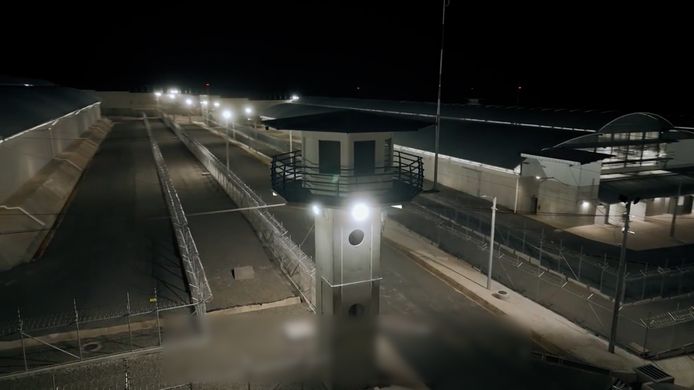 Foto’s van de nieuwe gevangenis.