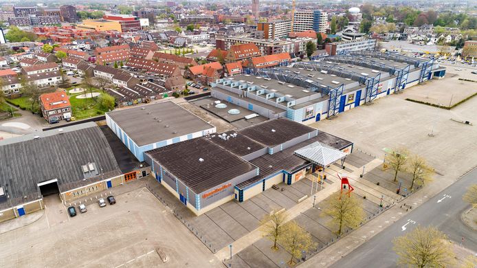 Definitief einde voor de IJsselhallen in Zwolle: de stekker gaat eruit, de gemeente wil op de locatie woningen bouwen.