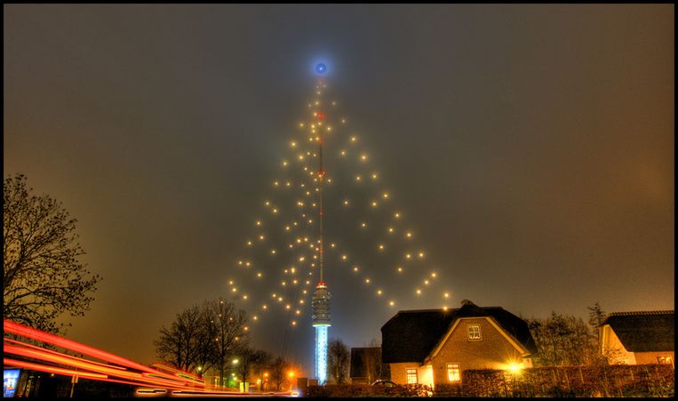 Grootste Kerstboom Ter Wereld Brandt Weer Het Parool