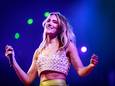 Suzan (van Suzan en Freek) tijdens de eerste show van De Vrienden van Amstel LIVE 2022. De concertreeks keert met twaalf shows terug in Rotterdam Ahoy