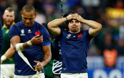 Sensation au Mondial de rugby: la France sortie dès les quarts par l’Afrique du Sud après un suspense haletant
