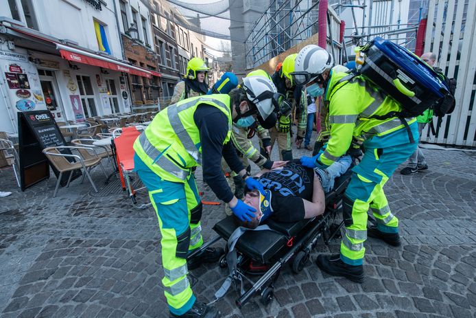 Er waren verschillende simulanten en figuranten aanwezig om de oefening voor alle diensten zo realistisch mogelijk te maken.