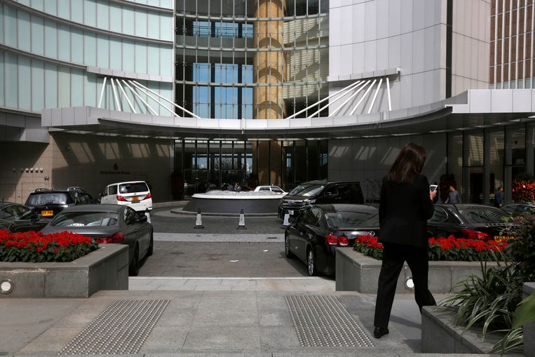Het Four Seasons Hotel in Hongkong, waar miljardair Xiao Jianhua uit zijn suite verdween. Beeld REUTERS