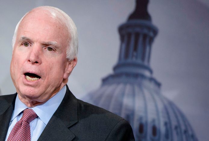 De inmiddels overleden Amerikaanse senator John McCain.