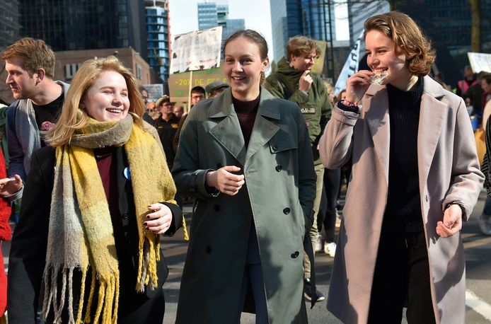 Youth for Climate-bezielers Kyra Gantois, Adélaïde Charlier en Anuna De Wever.