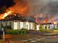 Enorme brand verwoest voormalig hotel in Wanneperveen, 10 dagen voordat het zou worden geveild