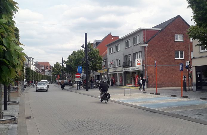Onder meer in de Nieuwstraat staat er een onthardingsproject op het programma.