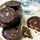 Pure chococups met amandelpasta