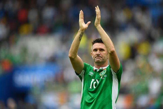 Robbie Keane als spits van Ierland.