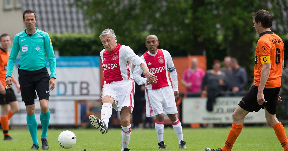 Lucky Ajax aan de hand van 'Sjakie' langs Keijenburgse Boys - De Gelderlander
