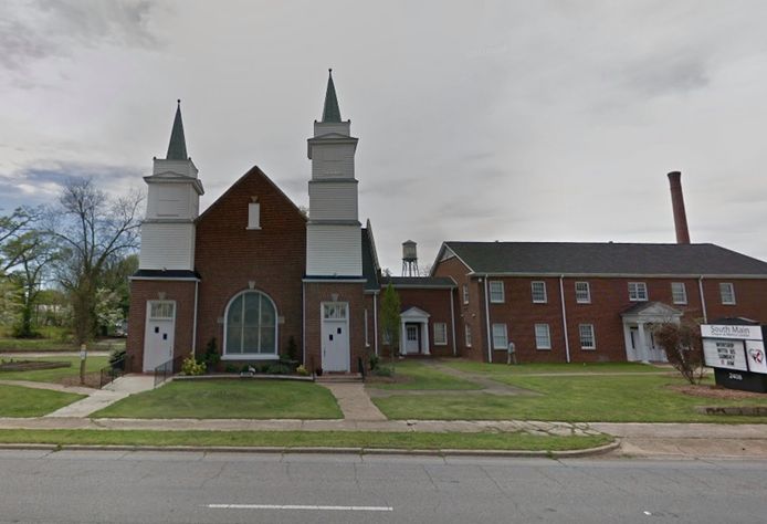 Getuige Elizabeth Hiott was in deze kerk toen ze plots een vrouw hoorde schreeuwen.