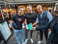 Protesterende kroegen Grote Markt gewaarschuwd voor hoge boetes en sluiting