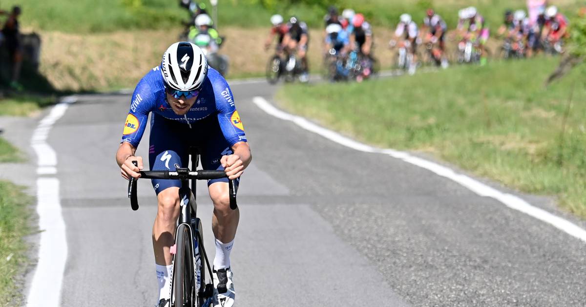 Quick Step-renners lopen breuken op na aanrijding tijdens trainingskamp.