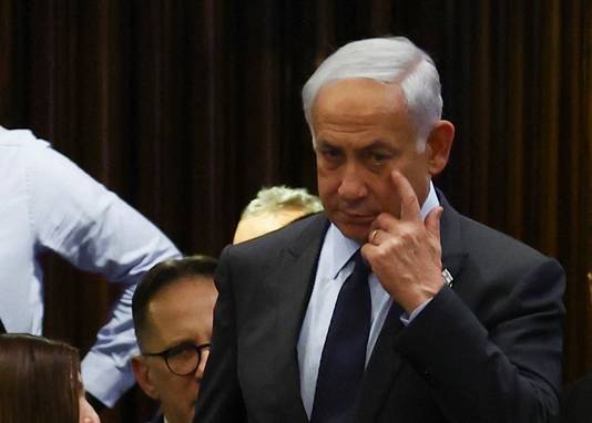 Netanyahu riep de demonstranten op om zich verantwoordelijk te gedragen en af te zien van geweld.