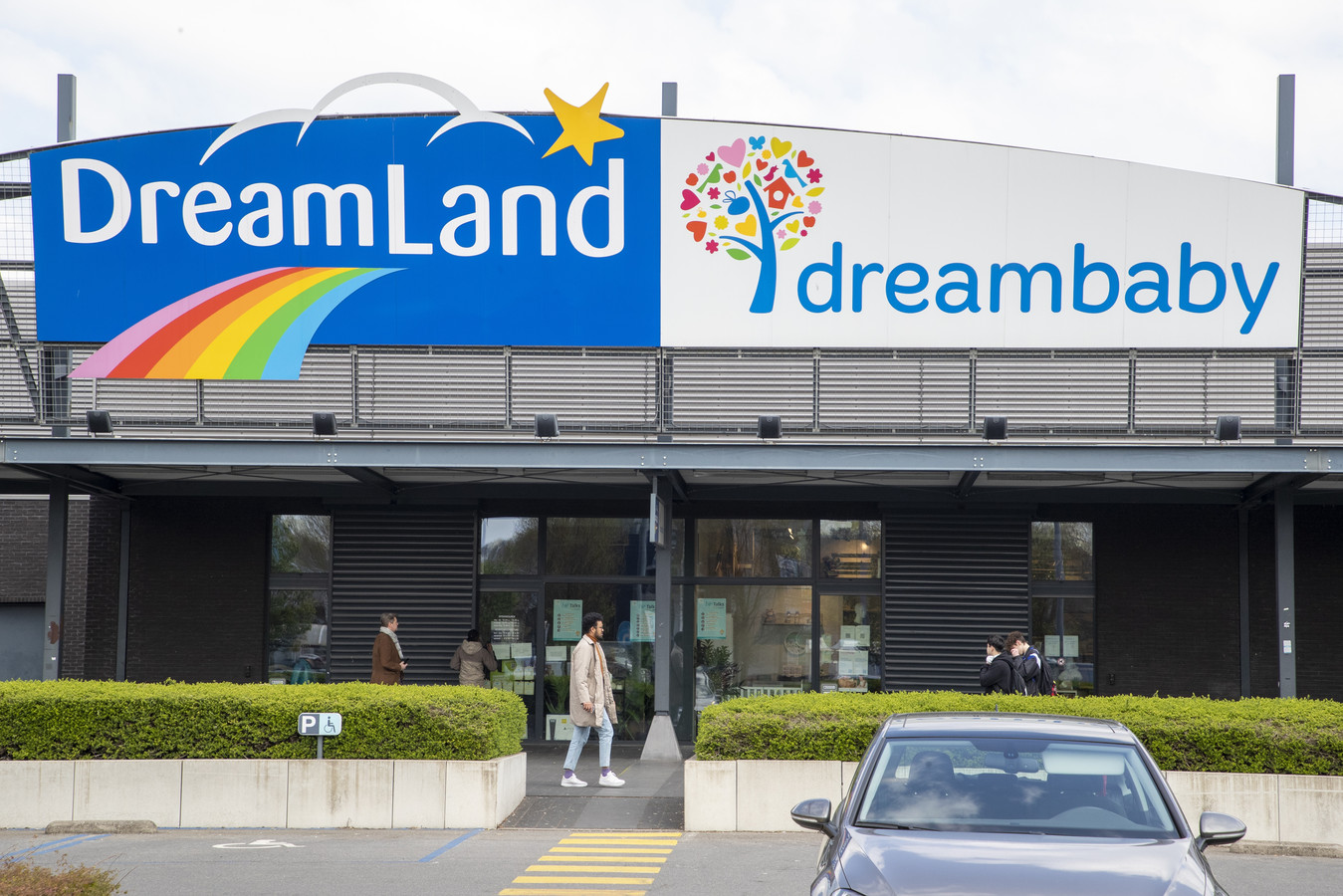 Na aankondiging van herstructurering zijn vandaag alle Dreamland en