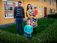 Faelin (3) en haar gezin gingen al vóór corona in isolatie vanwege genafwijking die haar leven bedreigt
