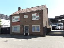 Dubbel pech vastgoedbaas: bouw hokken geblokkeerd