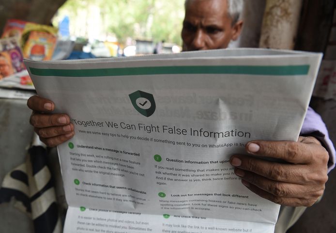 In India trachtte WhatsApp de inwoners te informeren over valse informatie die de ronde kan doen.