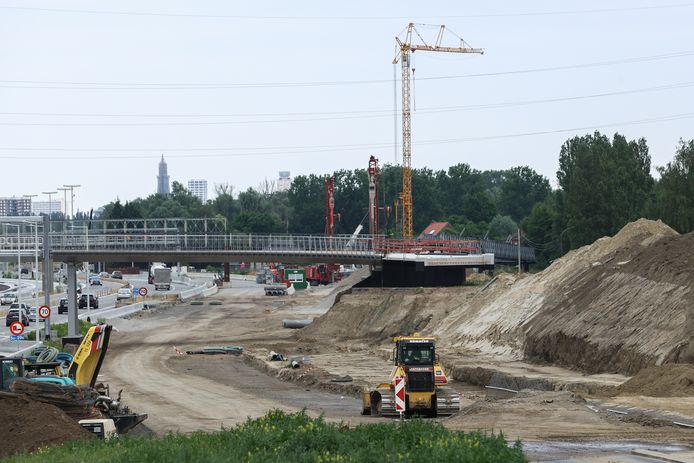 Aanleg van de Oosterweelverbinding ter hoogte van Zwijndrecht.