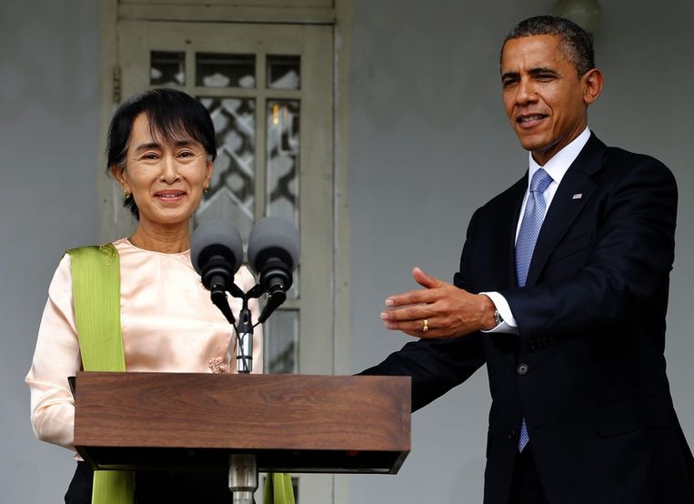 Aung Suu San Kyi waarschuwde Obama voor te veel optimisme over de politieke hervormingen in haar land. Beeld EPA