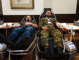 IN BEELD: Militairen geven eerste bloed voor buitenlandse missies
