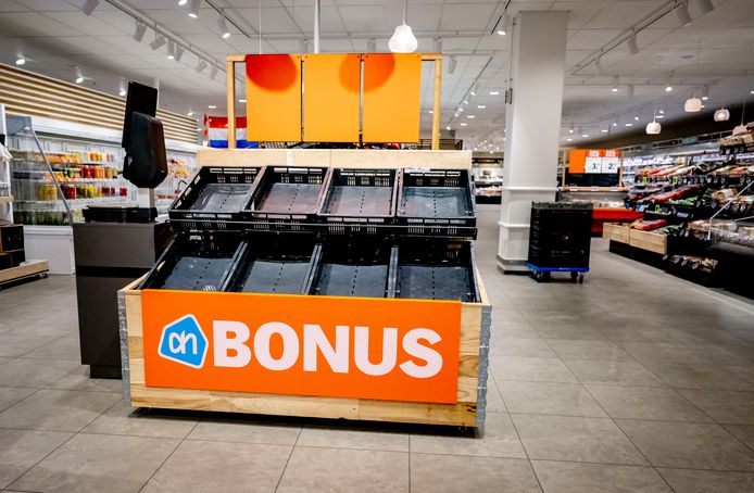 Empty shelves at Albert Heijn in Rotterdam, the Netherlands.  For us, this is currently the case "low impact".